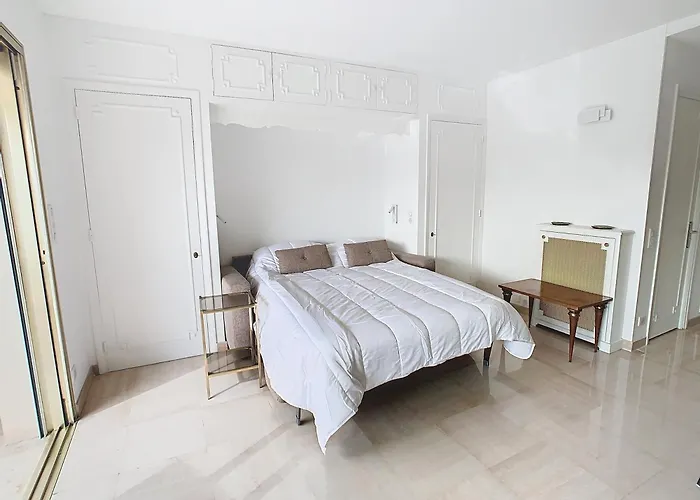 Luxueux Et Spacieux Avec Terrasse Daire